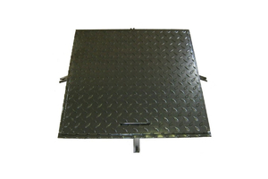 Aknatető 60x60 mm zárható, fekete